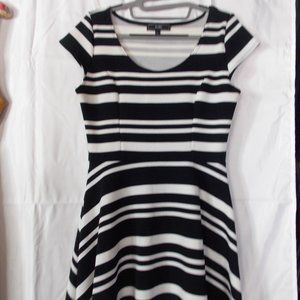 VIbe Sportwear Dress| Black and White Strips| Size: Large